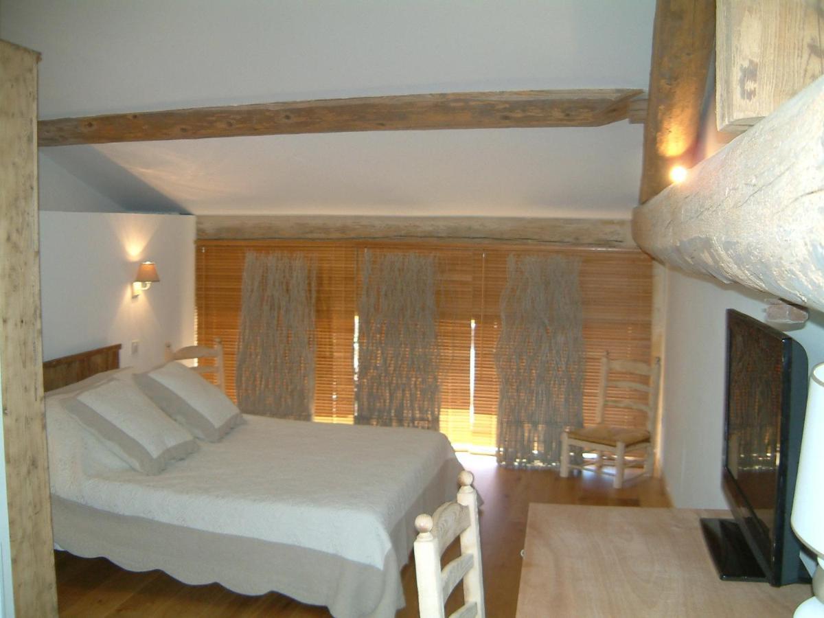 Chambres D'Hotes "Le Calme" Denicé Exterior foto